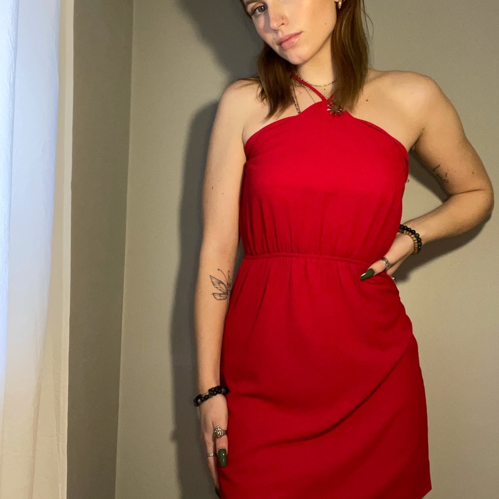 Adorable red dress❤️‍🔥